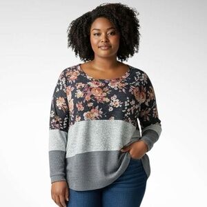 Absolutely Famous Gray Colorblock Floral Pullover Long-Sleeve Top